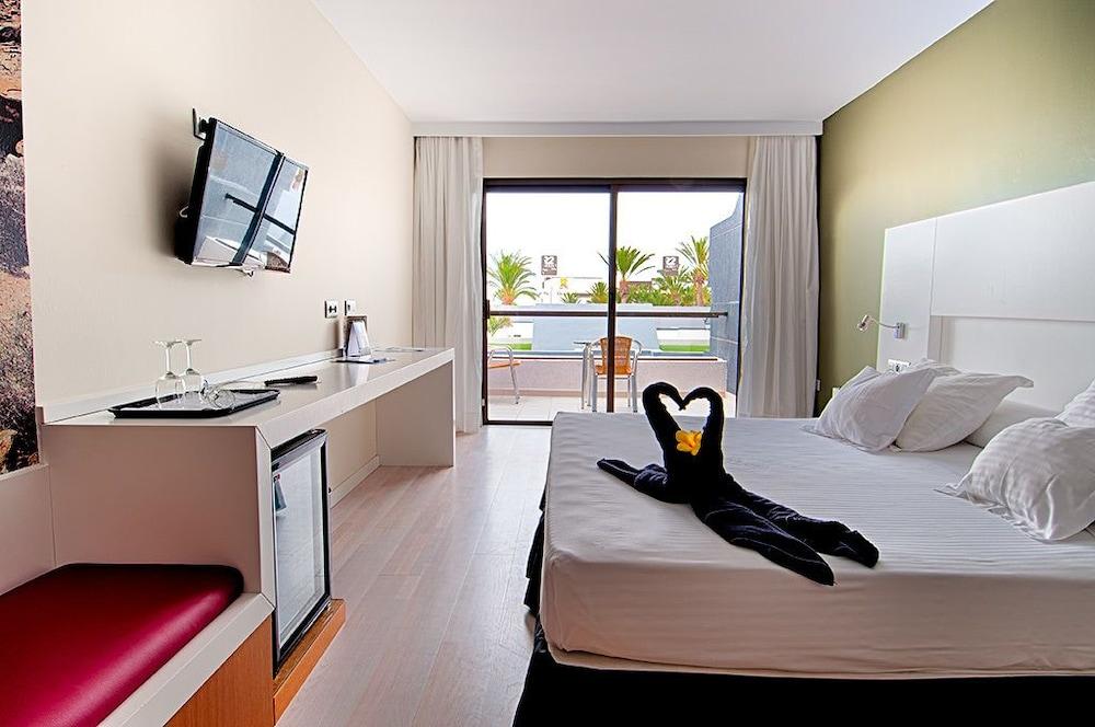 R2 Romantic Fantasia Dreams & Suites Hotel (Adults Only) Tarajalejo Kültér fotó